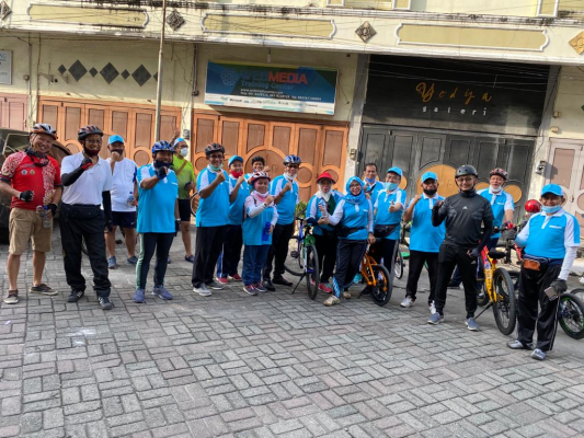 Gowes